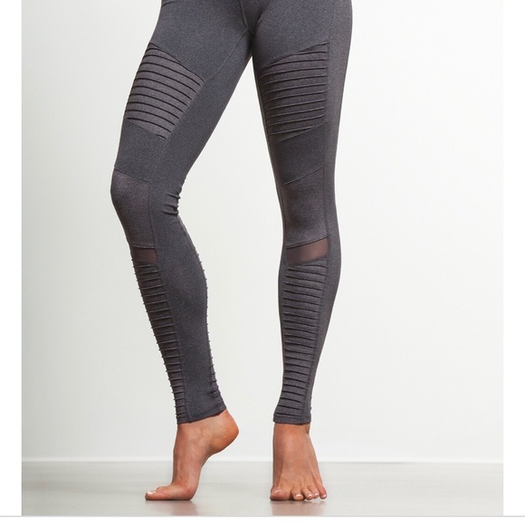 Alo Yoga Leggings